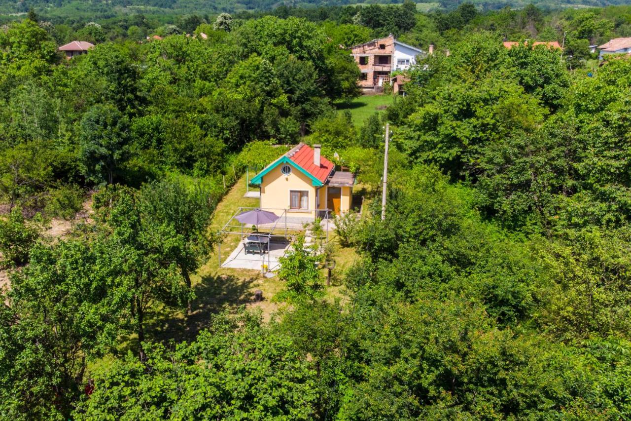 Holiday Home Milkovci Gabrovo Bagian luar foto